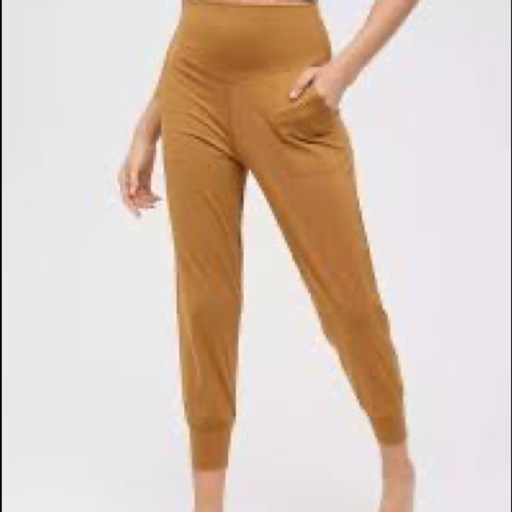 ISO: Aerie offline real me joggers